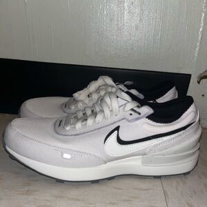 Nike Waffle Trainer Size 5Y Kids Brand New without Box